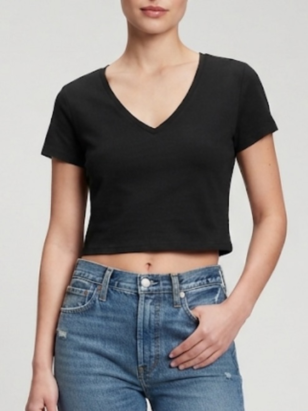 Wild Fable Women’s Short Sleeve Black V-Neck Cropped Tee Size Large